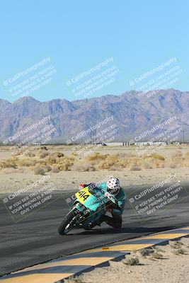 media/Jan-10-2025-CVMA Friday Practice (Fri) [[489e0da257]]/Group 4 and Trackday/Session 2 (Turn 4 Inside)/